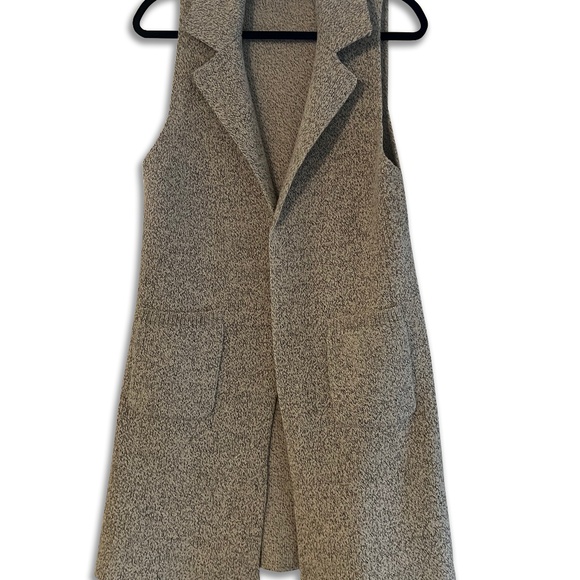 LONG KNIT VEST (MED) - Picture 1 of 2